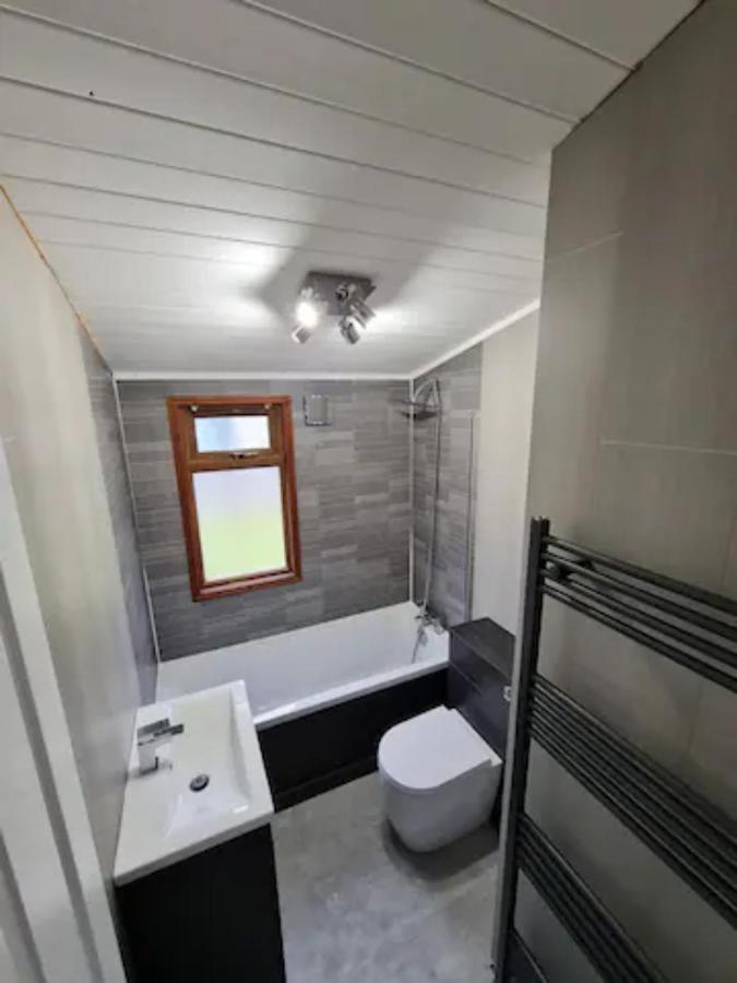 4 Bed Luxury Lodge With Hot Tub Near Lake District Warton (Lancaster, Lancashire) Exterior foto