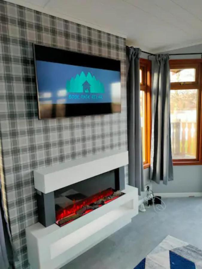 4 Bed Luxury Lodge With Hot Tub Near Lake District Warton (Lancaster, Lancashire) Exterior foto