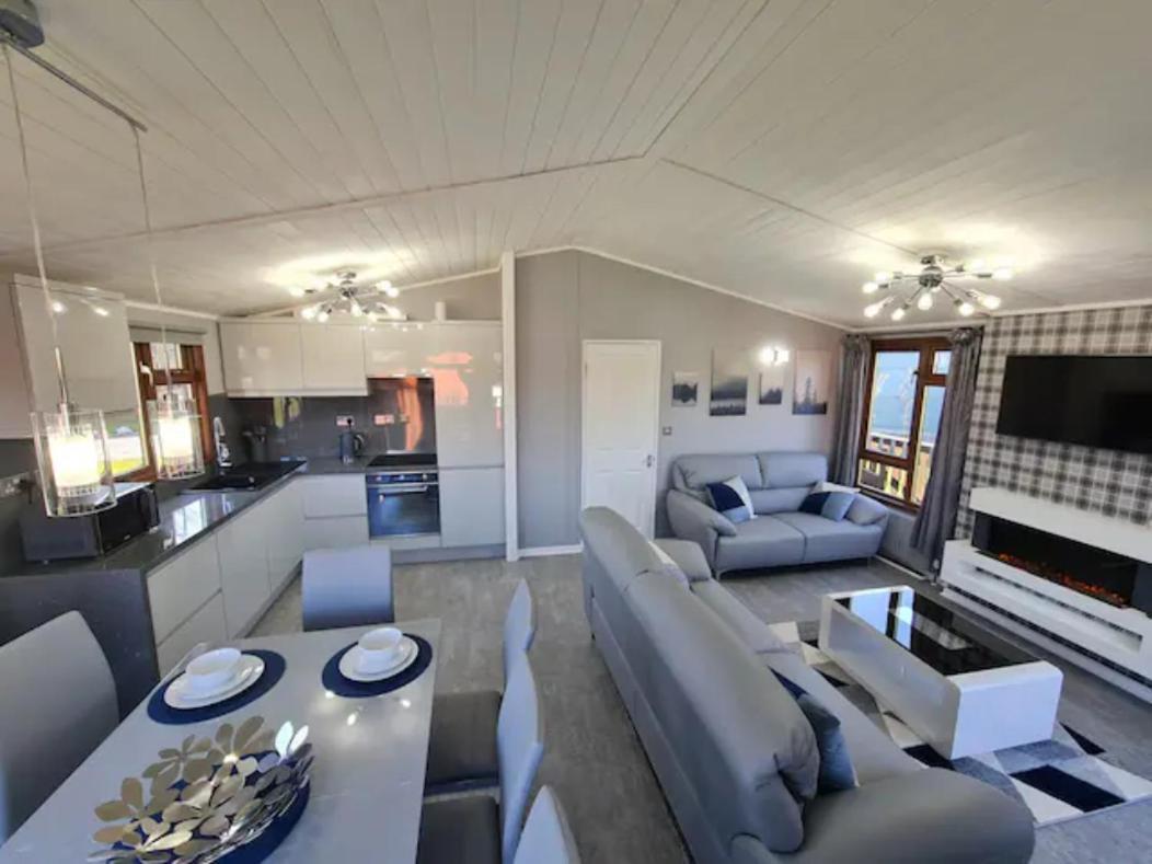 4 Bed Luxury Lodge With Hot Tub Near Lake District Warton (Lancaster, Lancashire) Exterior foto