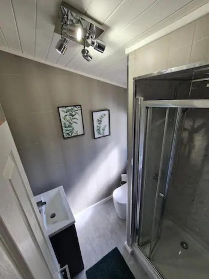 4 Bed Luxury Lodge With Hot Tub Near Lake District Warton (Lancaster, Lancashire) Exterior foto
