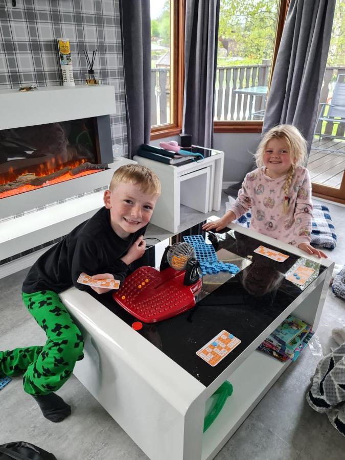 4 Bed Luxury Lodge With Hot Tub Near Lake District Warton (Lancaster, Lancashire) Exterior foto