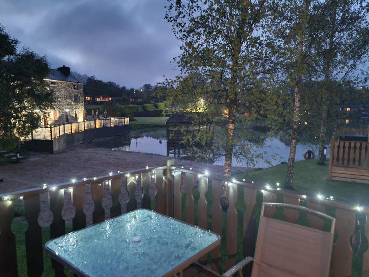 4 Bed Luxury Lodge With Hot Tub Near Lake District Warton (Lancaster, Lancashire) Exterior foto